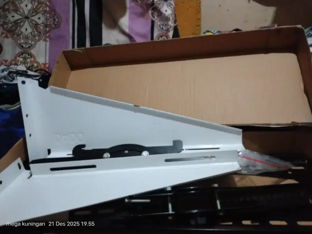 braket TV dan bisa buat AC