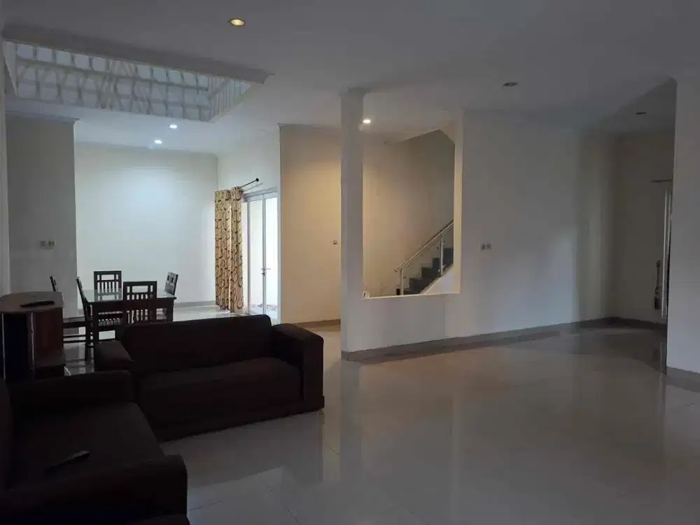 Rumah Siap Huni 2 Lantai di Delatinos BSD Tangsel