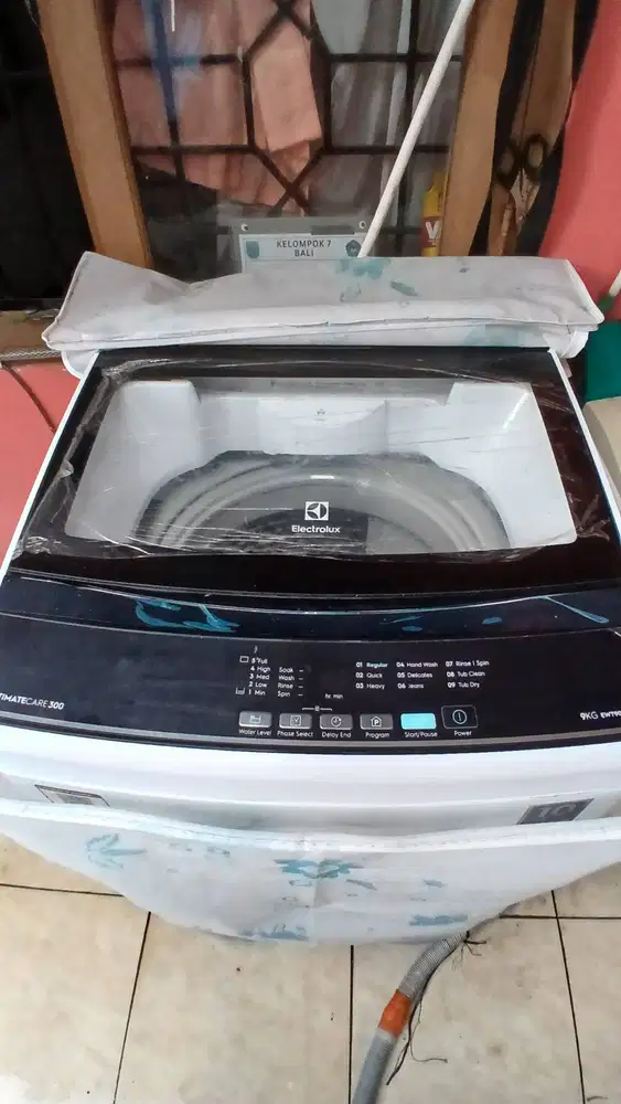 Mesin cuci satu tabung Elektrolux 9kg