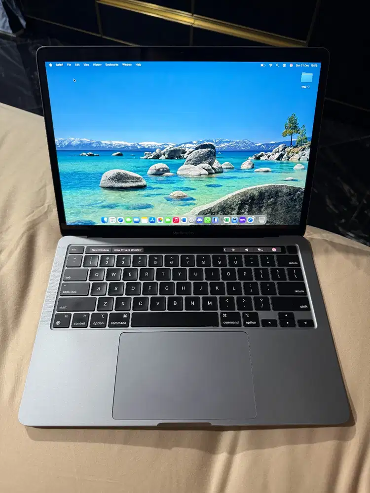 Macbook pro M1 2020 GREY 13 Original Apple