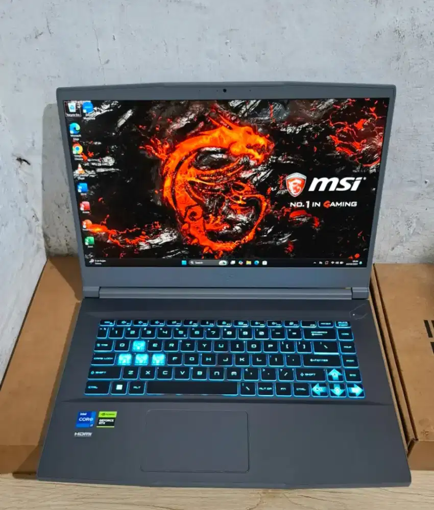 Acer Swift GO AI 
Intel Core Ultra 7  Arc Graphics
Ram 16/512