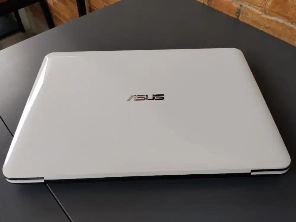 DIJUAL Laptop Asus, RAM 6gb