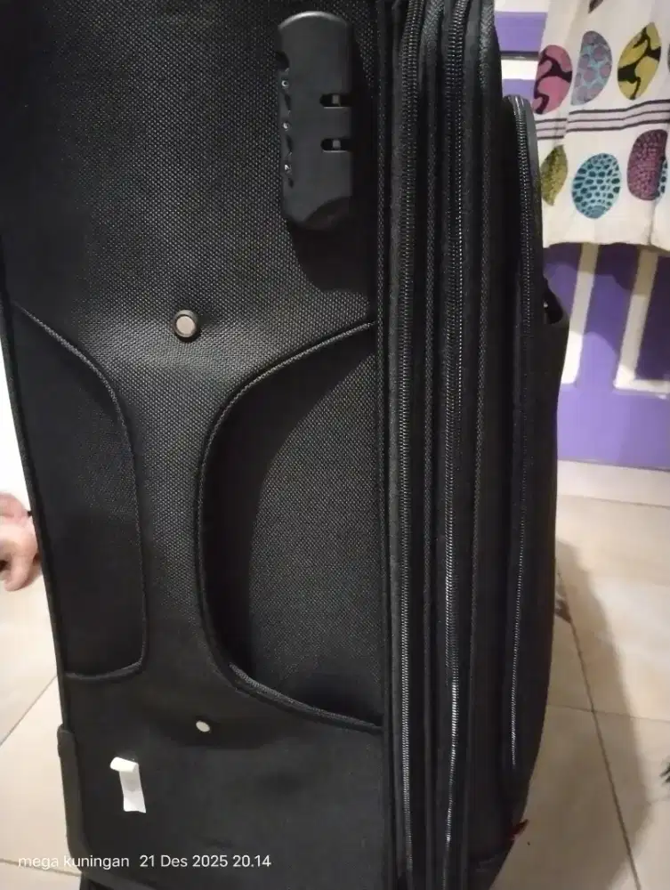 koper hitam semi kain ukuran sedang