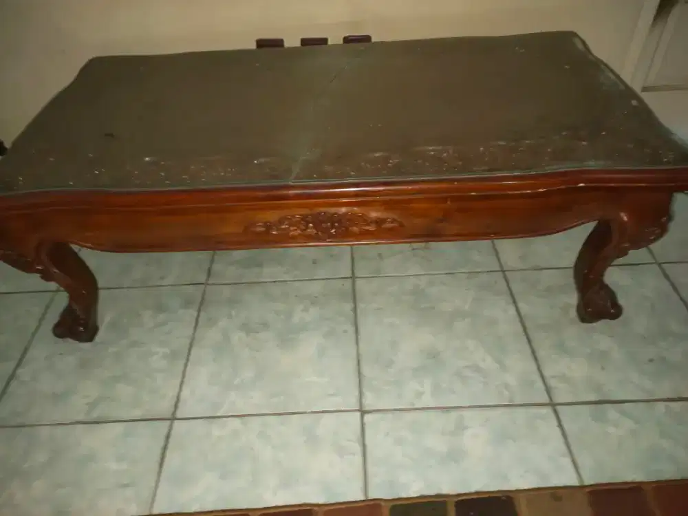 Lemari Baju Jati Empat Pintu & Meja Tamu Jati