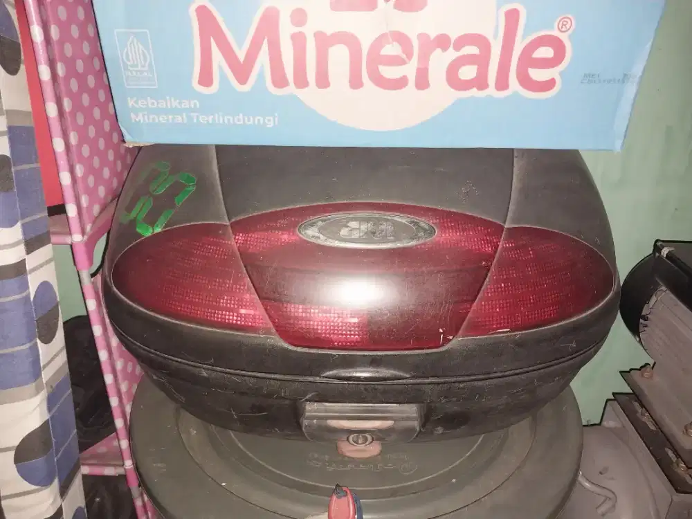 Box touring givi simply