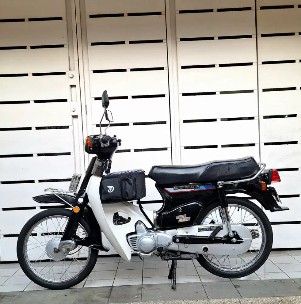 Jula santai Honda Supercub C800 Engkel 1982