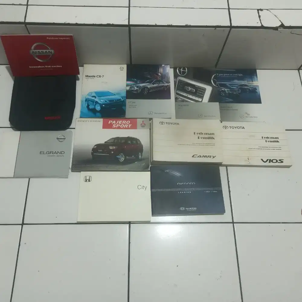 Buku panduan mobil