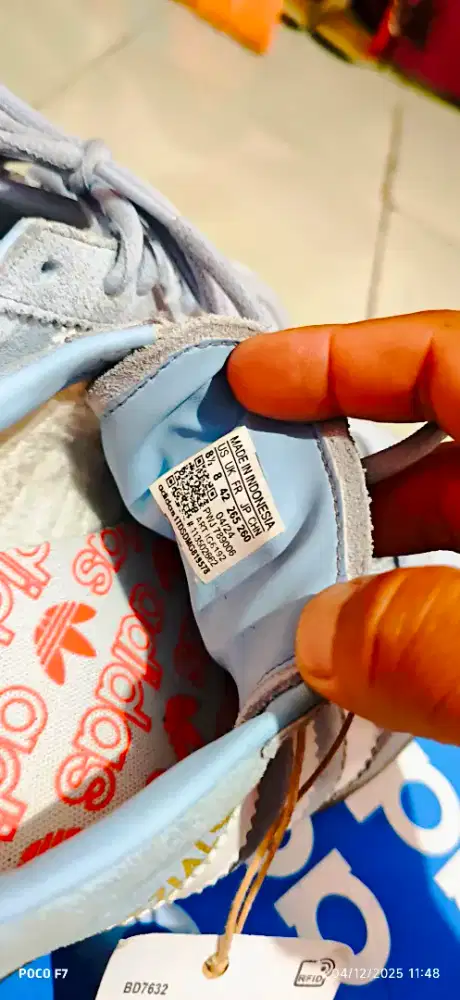 Adidas spezial hand ball blue ice