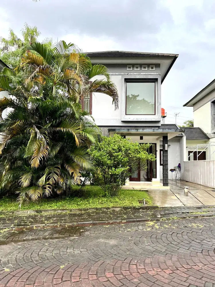 Rumah Luas di Lingkungan Sejuk Fasco Mansion Palagan