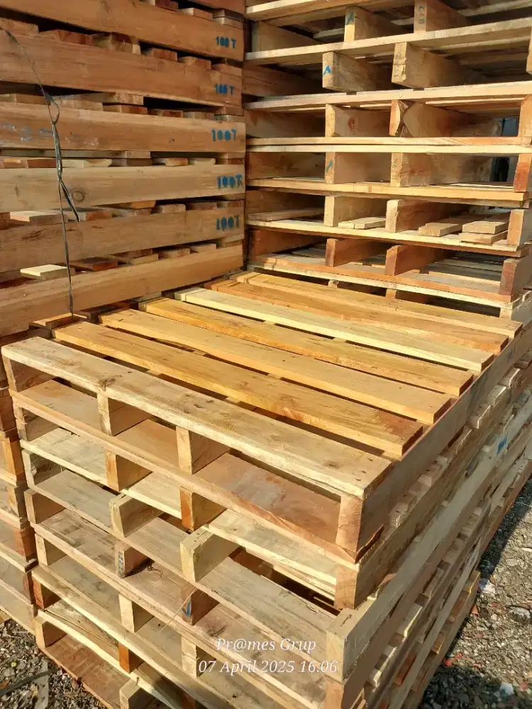 Palet Kayu bekas
