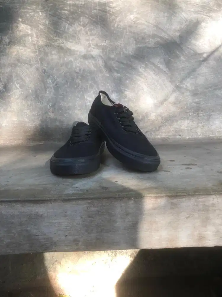 Vans Authentic Fullblack size 40