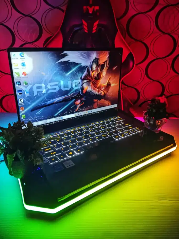 LIKE NEW ACER SWIFT 3- SF314-57 SUPERSLIM [SSD] BEZELLESS.