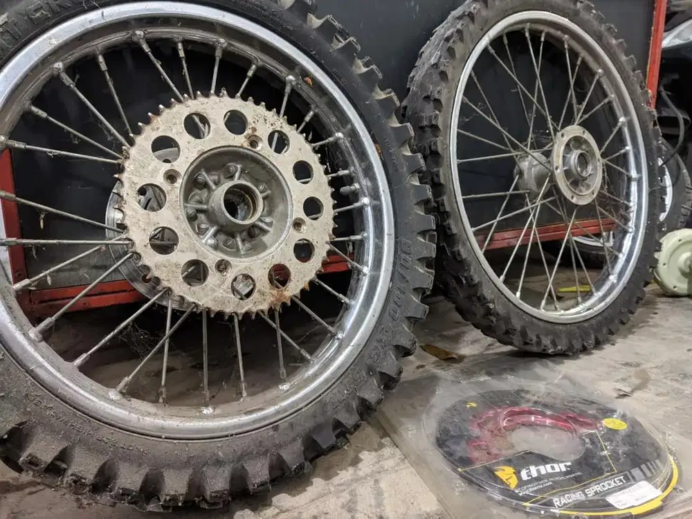 Velg pelek ban klx 16/19 original