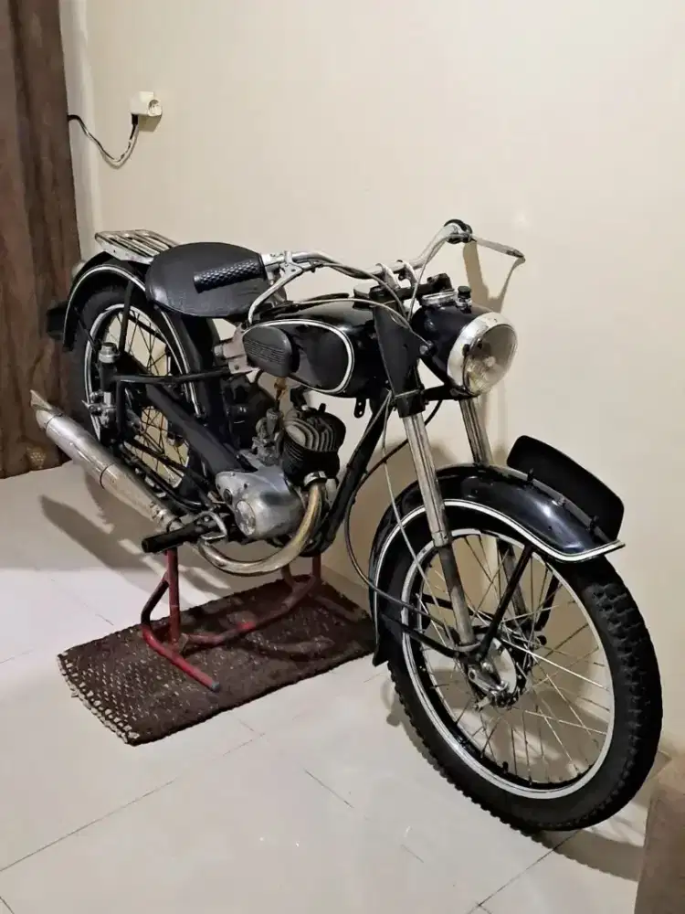 DKW TAHUN 1954 BUATAN JERMAN