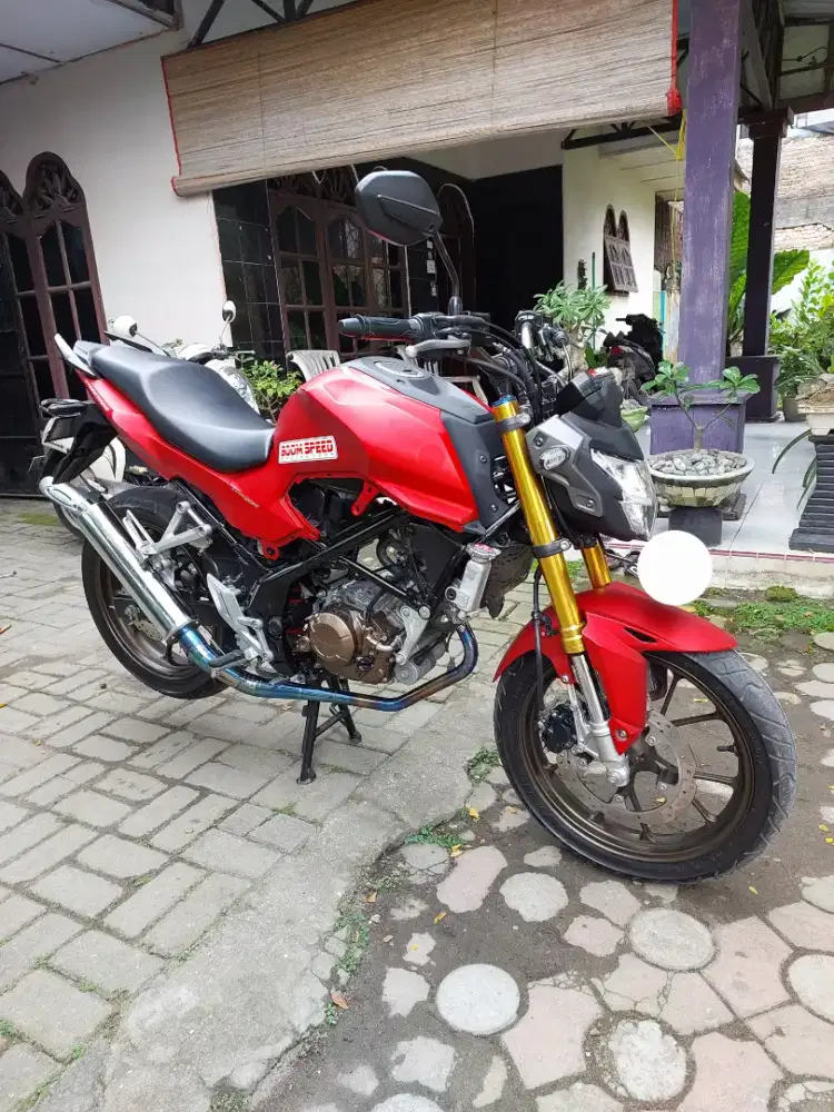 HONDA CB 150R STREETFIRE 2022