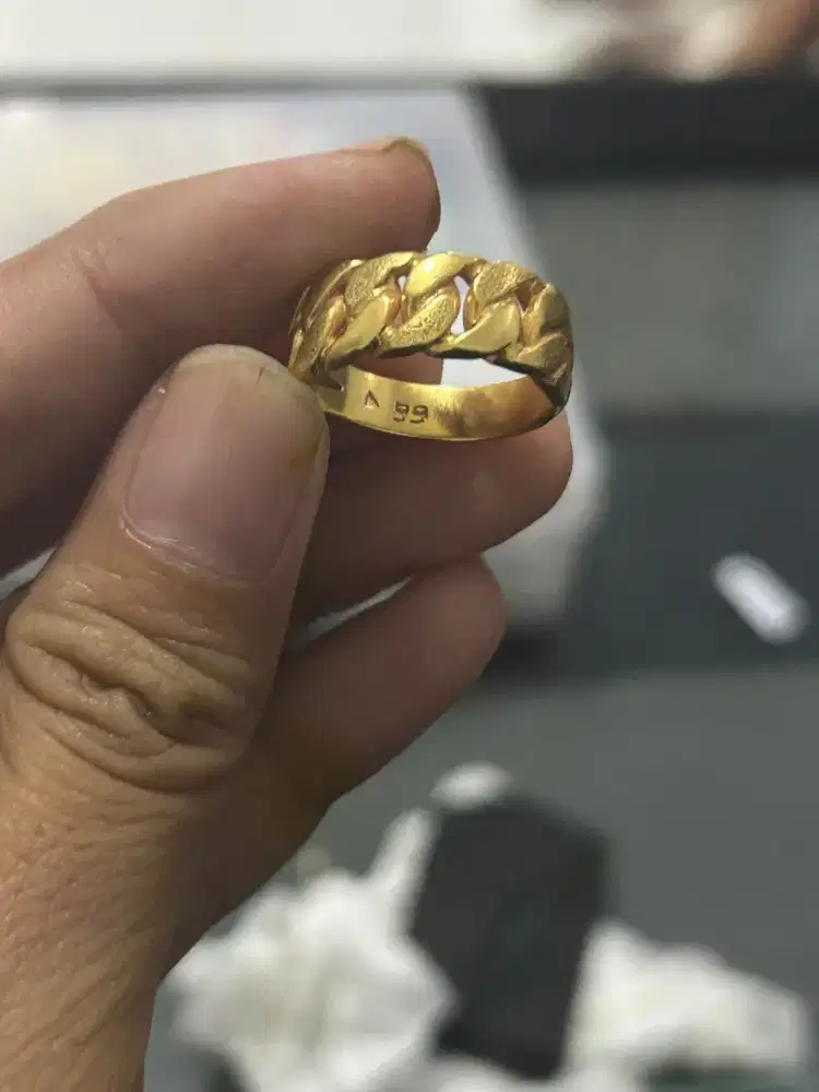 TERIMA JUAL MAS DAN LOGAM MULIA SIAP COD