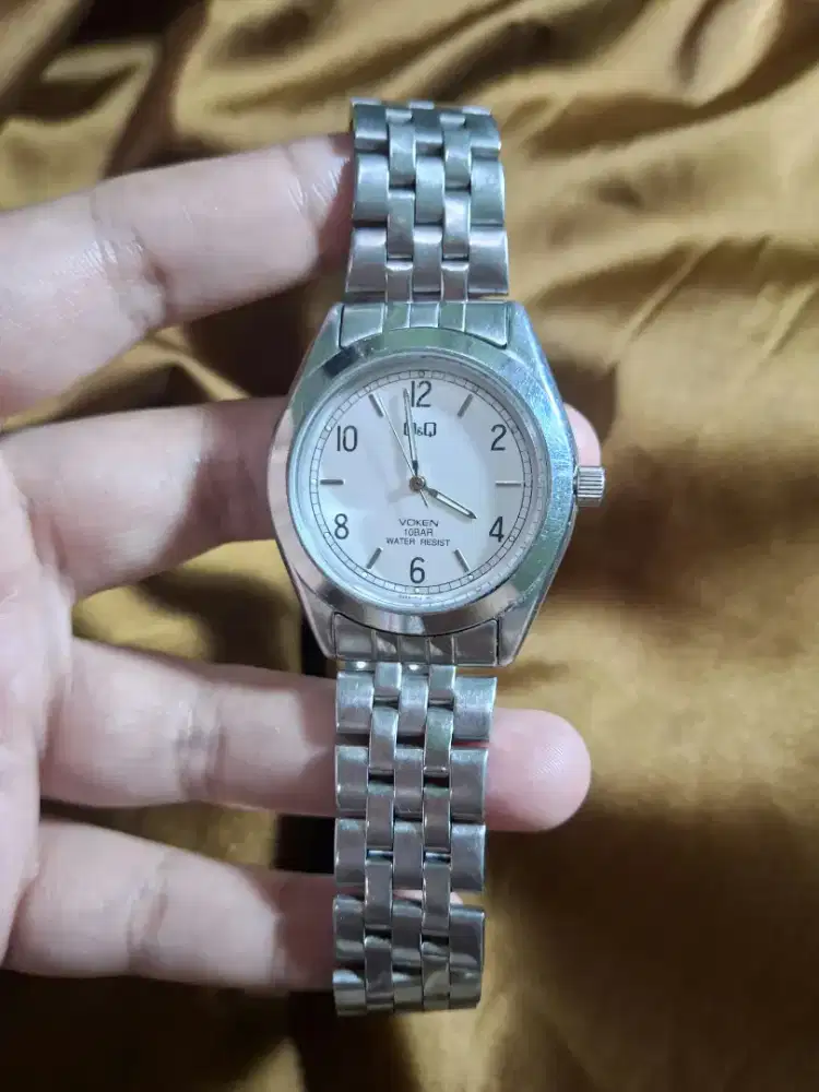 Jam Tangan QnQ Quartz