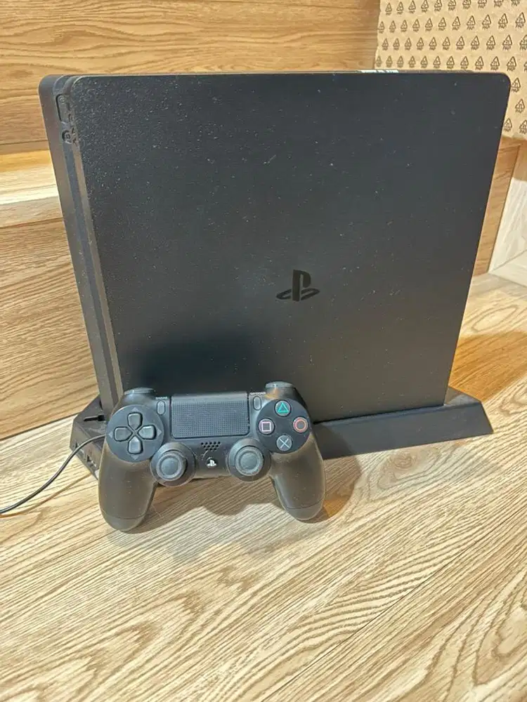 WTS - Playstation 4 Slim 512gb