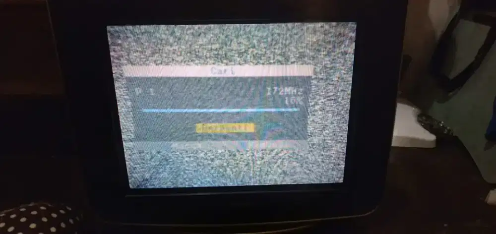 Di jual tv Samsung  tabung layar datar slim 21 inci tingal pakai murah