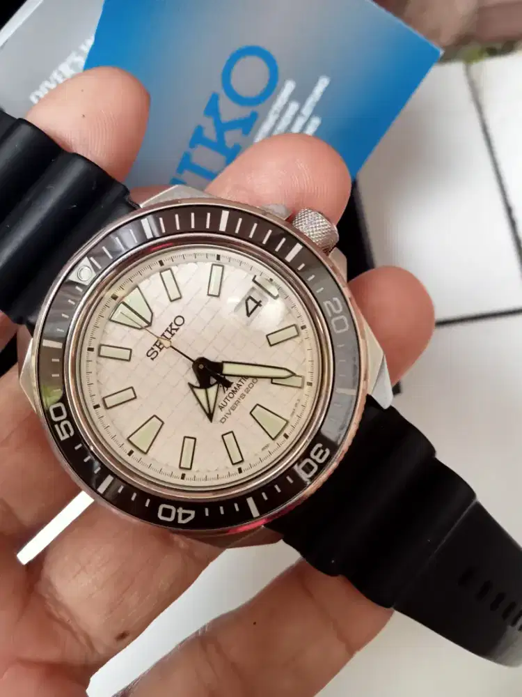 Seiko king samurai bukan omega