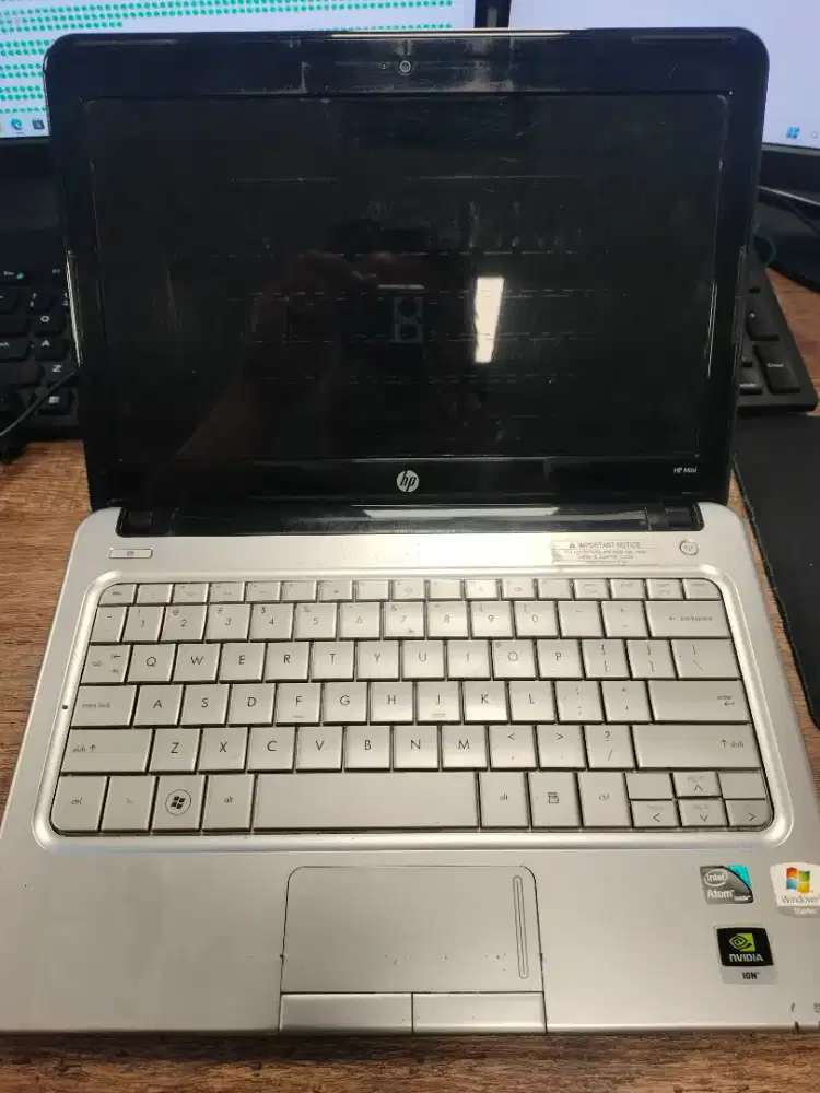 Laptop HP 311 Hitam
