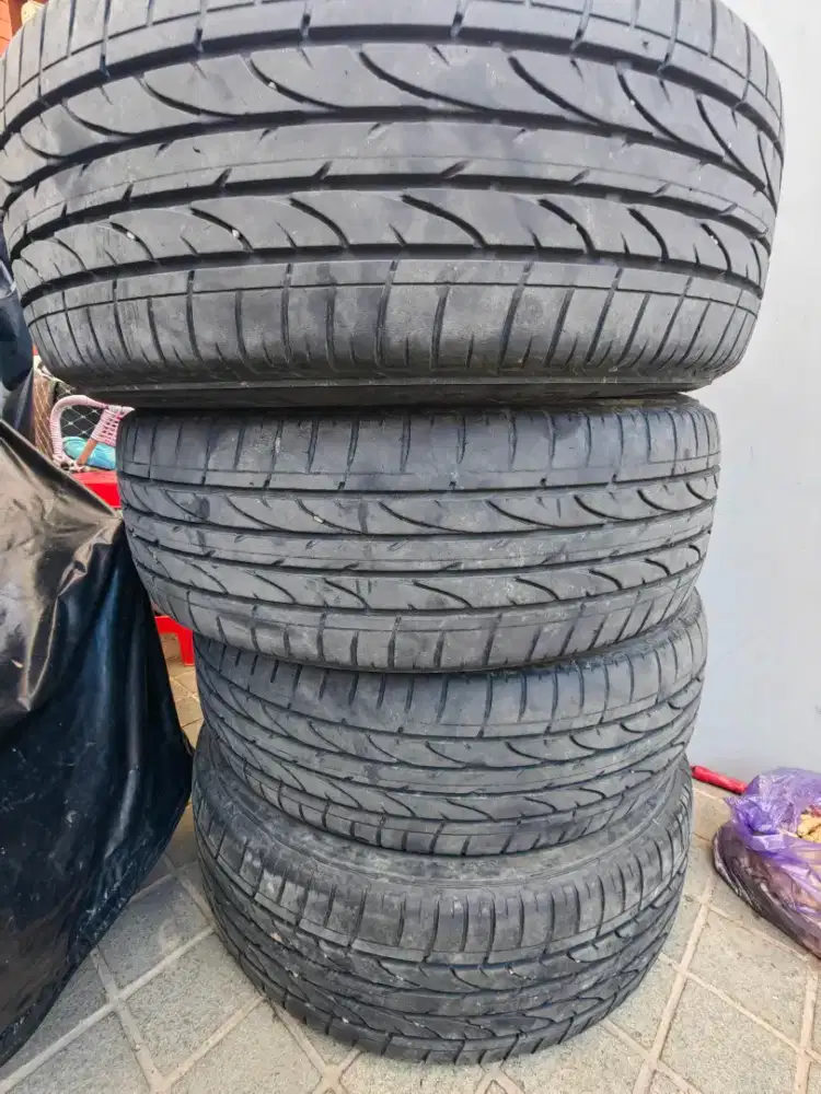 Ban Mobil Alenza Bridgestone R17 / 215 / 60 Eks Toyota Rush