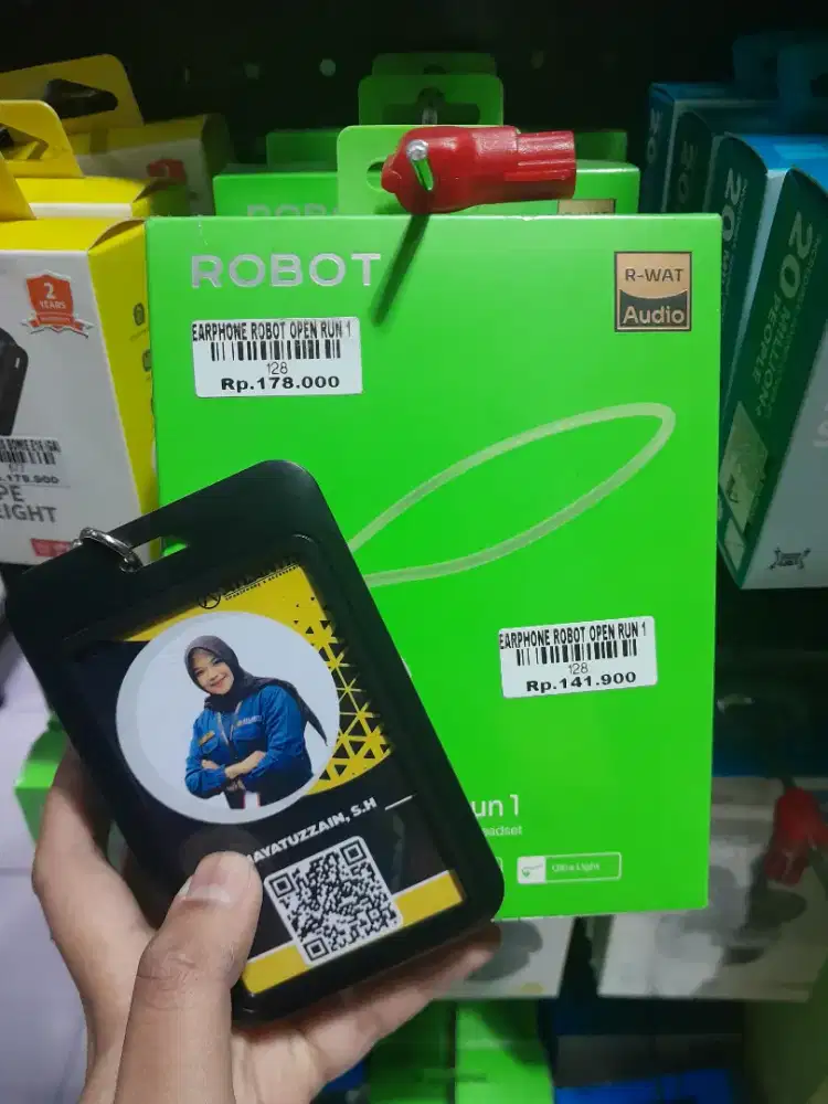 EARPHONE ROBOT OPEN RUN 1