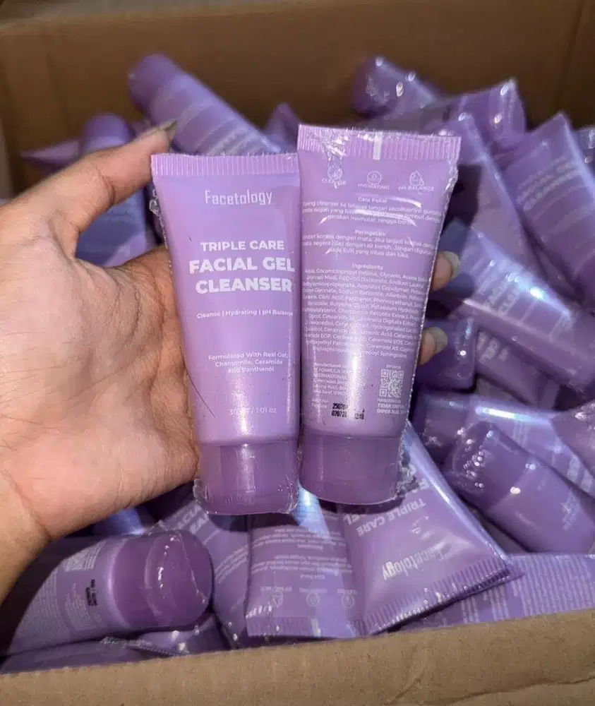 FACETOLOGY FACIAL GEL CLEANSER