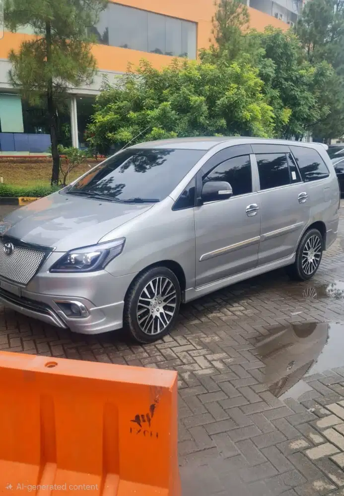 Toyota Kijang Innova 2014 Bensin