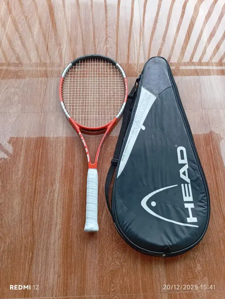 Raket tenis Head Radical MP