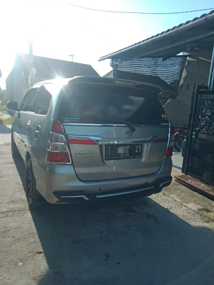 Dijual Innova barong G Pertalite Manual Tahun 2015.