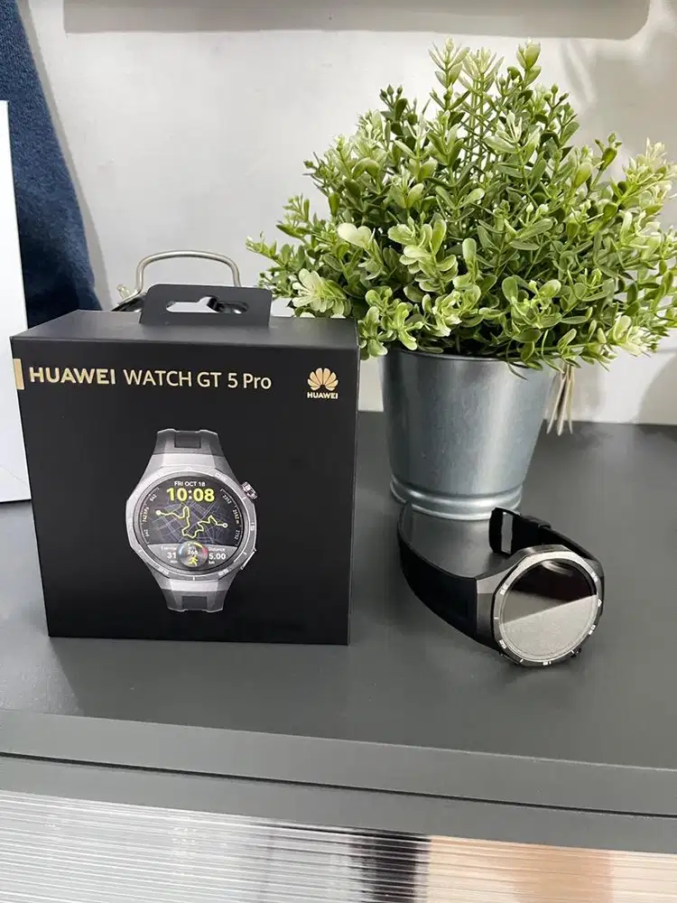 Huawei GT 5 Pro nego alus