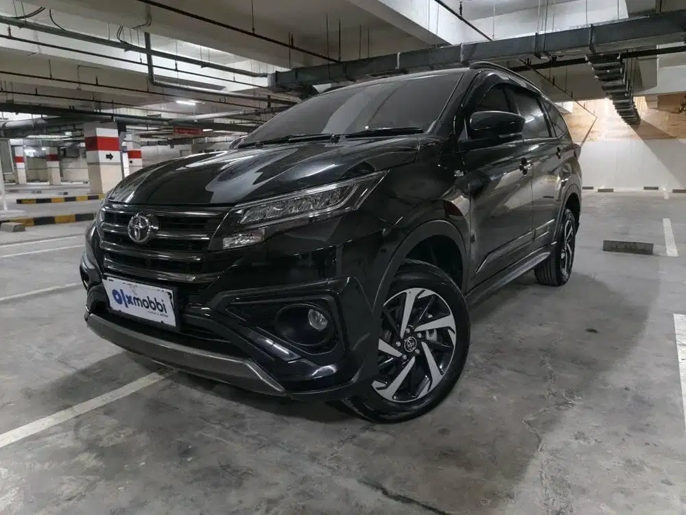 Pajak Panjang -  Daihatsu Terios 1.5 X Bensin MT 2022 Silver HS