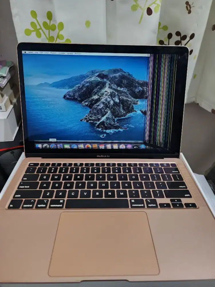 Macbook Air 13 Inchi Ram 8GB/SSD 256GB Rose Gold