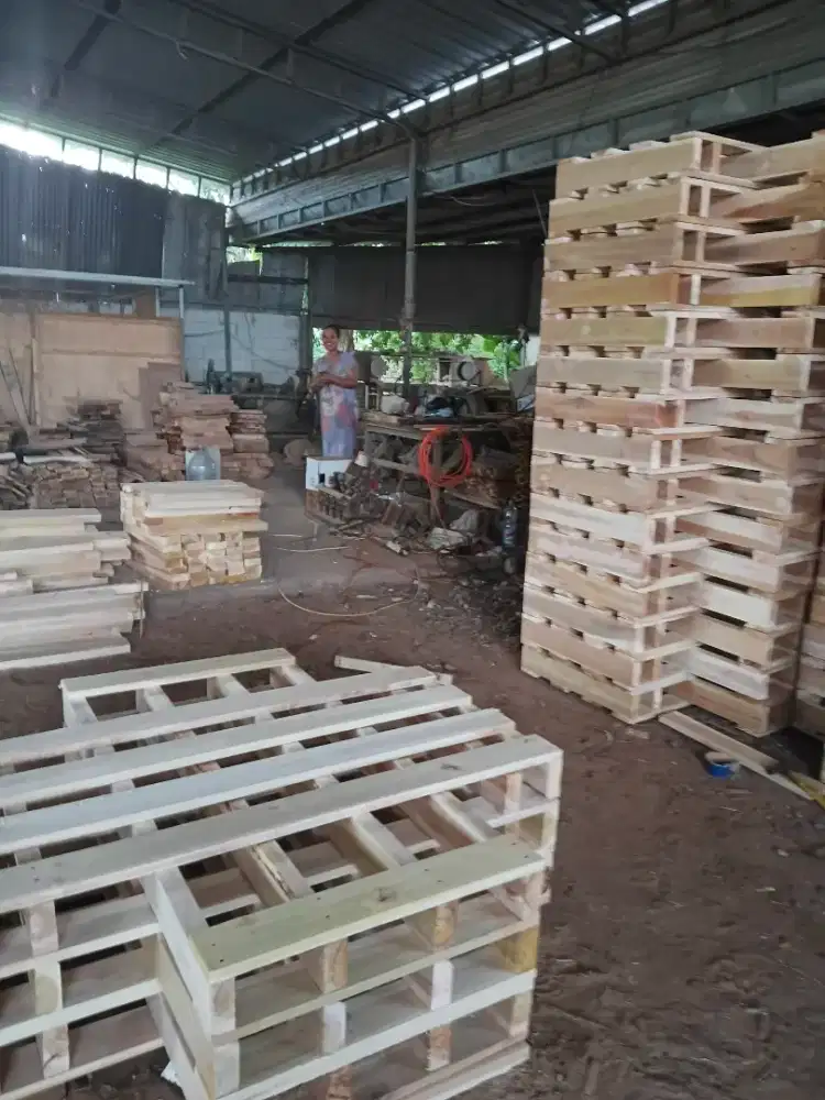 PALLET KAYU KERAS