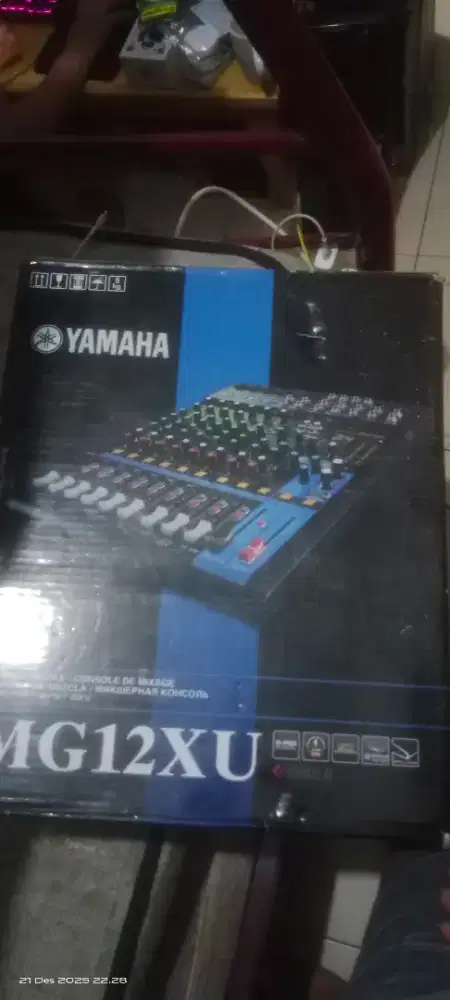 Mixer YAMAHA MG12XU