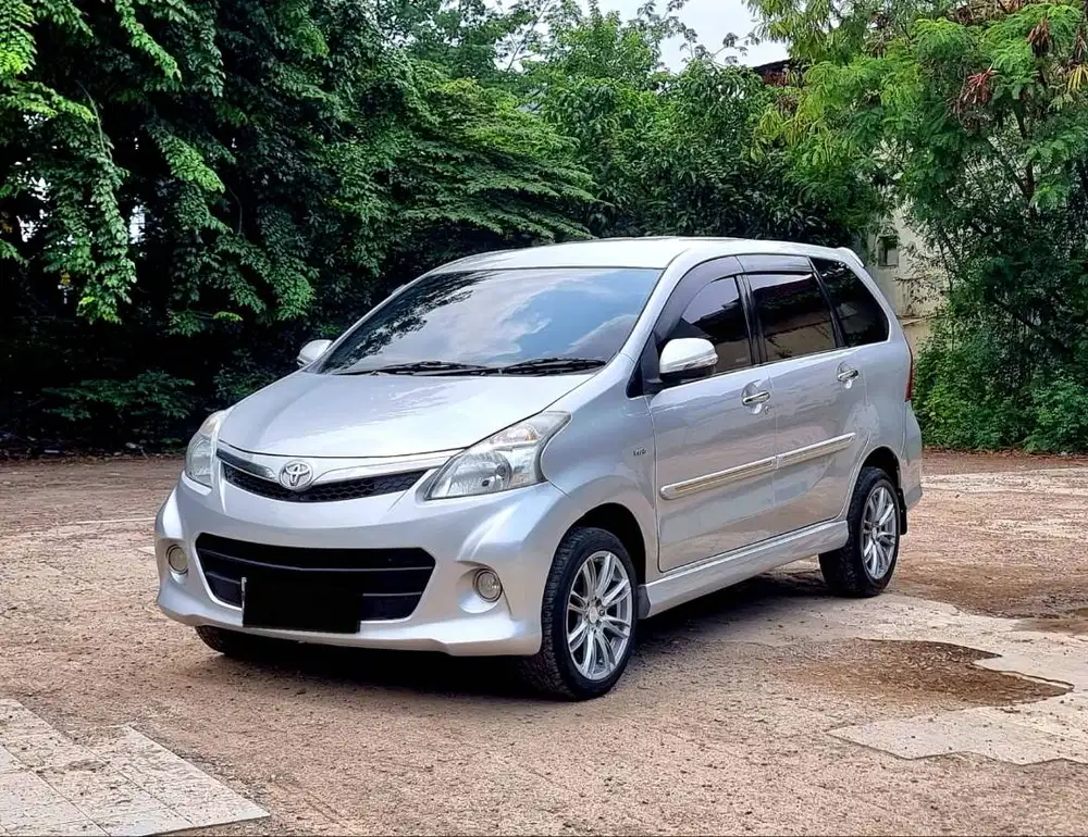 Avanza Veloz 1.5 Automatic 2013 / 2014