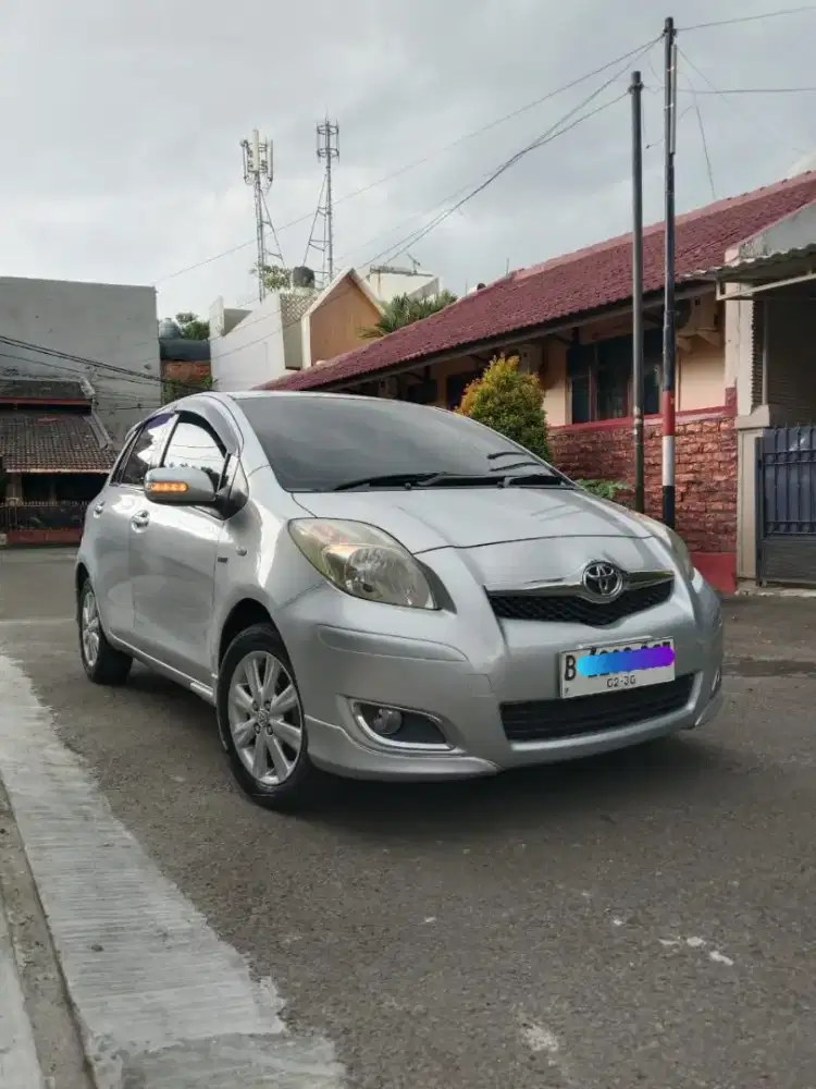 TERMURAH !! Yaris E Matic 2009 Silver Cash/Tukar tambah