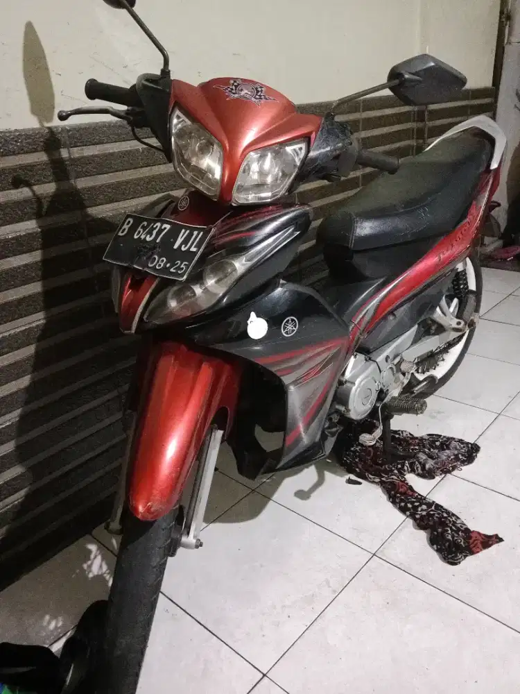 JUPITER Z TAHUN 2010 MULUS