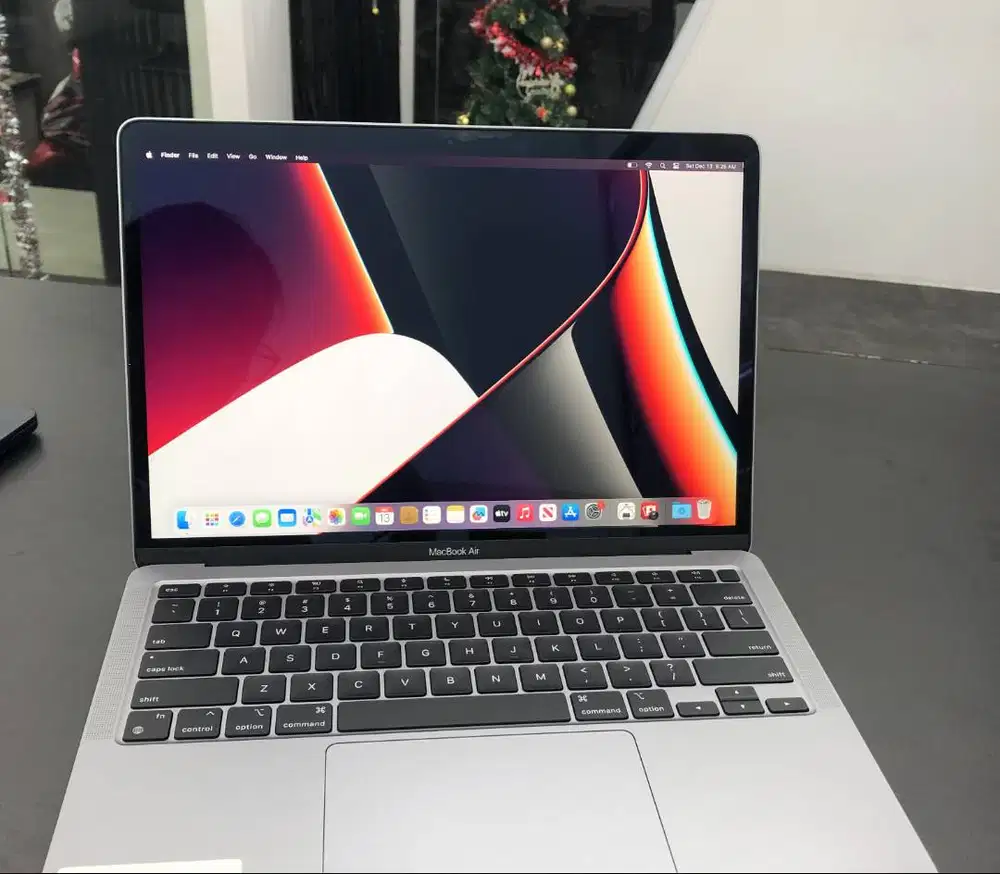 MacBook Air 2020 • Apple M1 • 8GB / 128GB • Space Grey