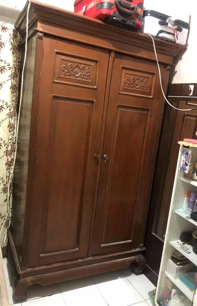 Lemari kayu jati asli 2 pintu