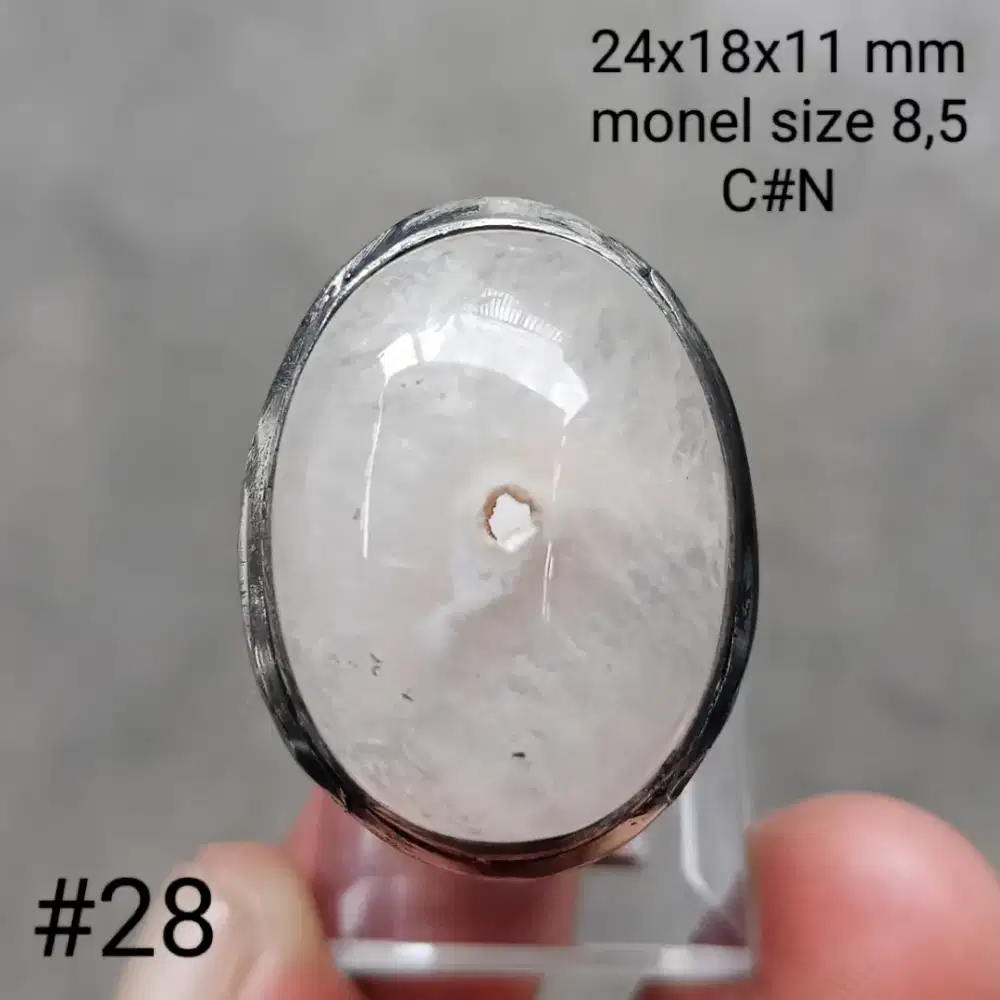 Batu akik natural combong