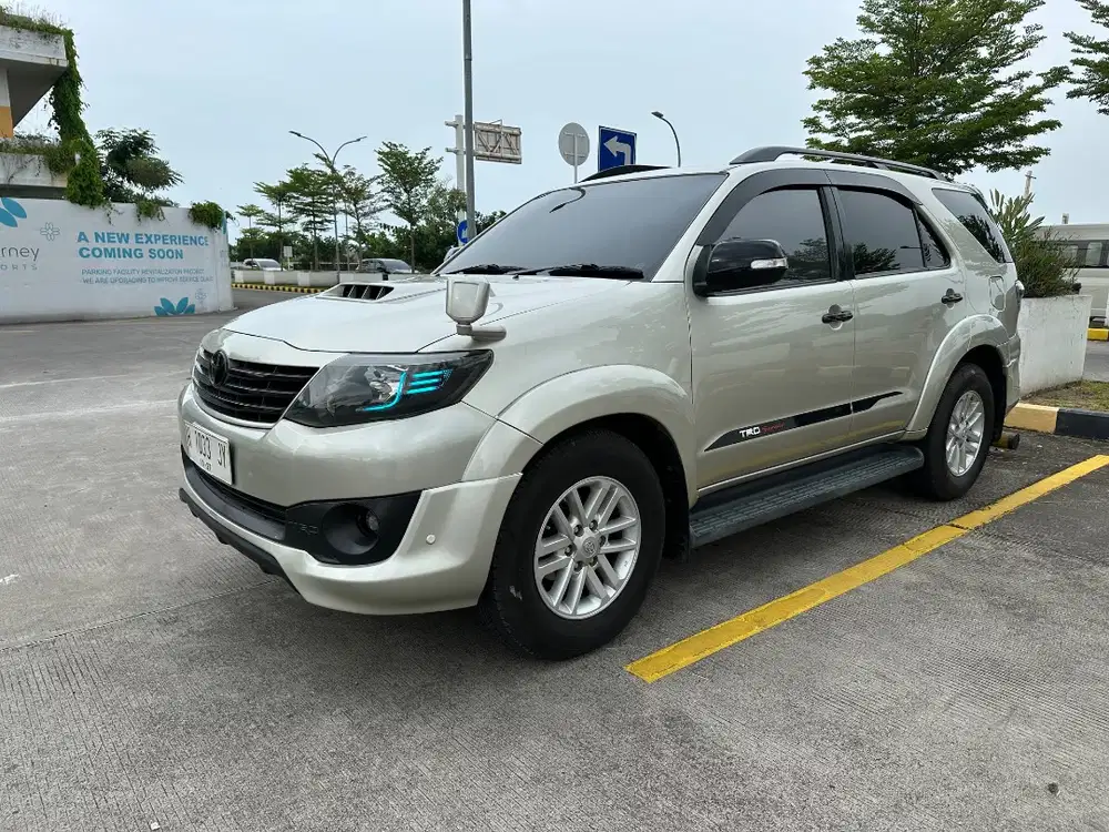 Fortuner TRD VNT 2.5 th 2012 akhir terawat platH servis record toyota