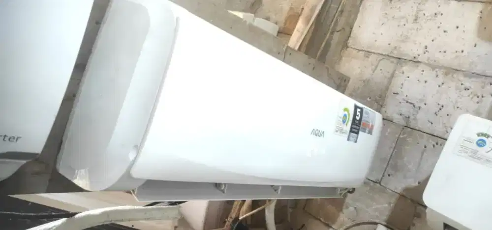 AC SEKEN ½pk UNIT LIKENEW 1THN GARANSI TERIMA BERES 100%ORI