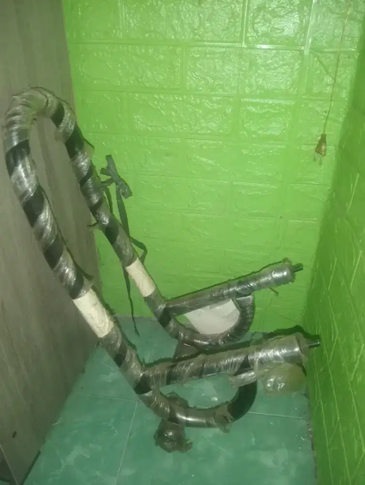 Paddock Depan Motor Sport Universal (Model Pin/As) - Baru!