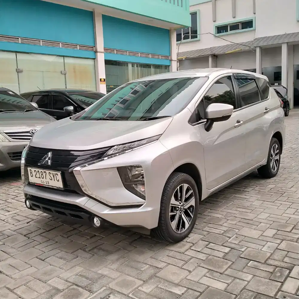 MITSUBISHI XPANDER EXCEED A/T 2018 SILVER MET TGN1 KM 56 RIBU ASLI !