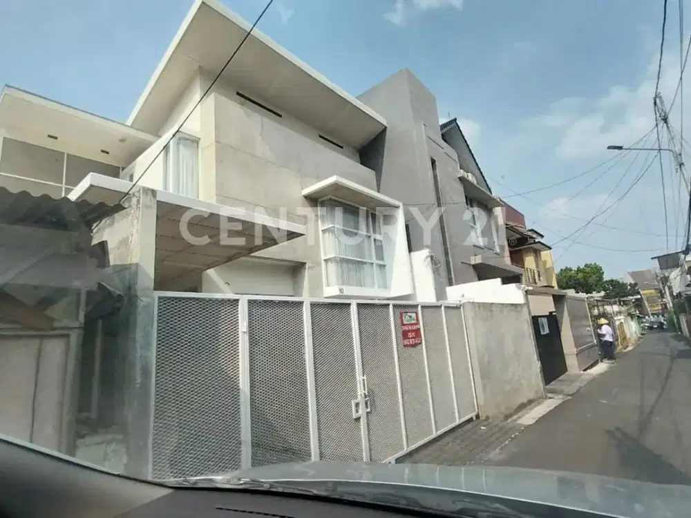 Rumah Tebet Barat Dalam 2 Lantai 3 Kamar Tidur