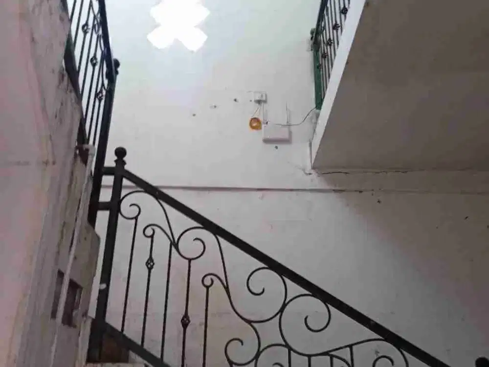 Dijual Kost Aktif Lokasi Strategis Semampir Selatan Sukolilo