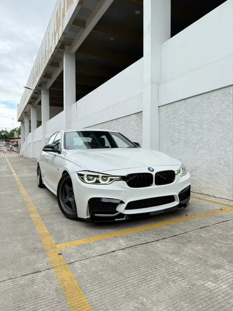 BMW F30 320i 2017 Bensin