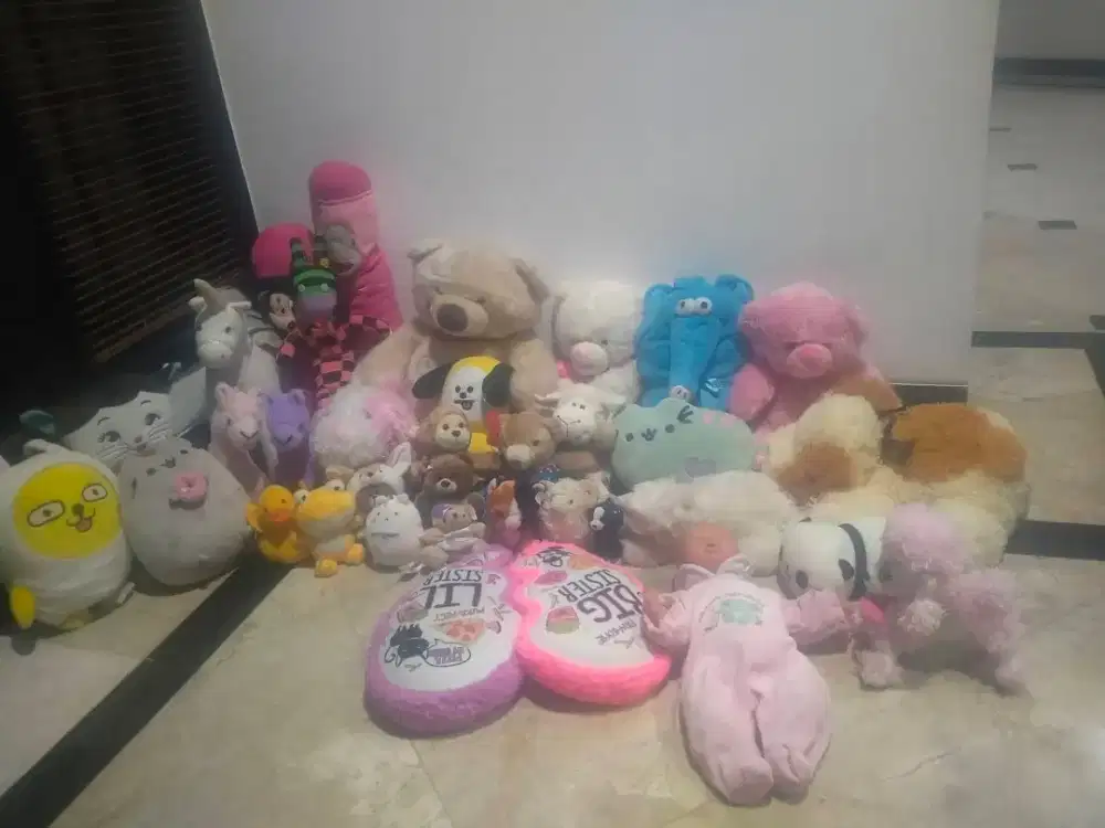 Boneka secen kayak baru